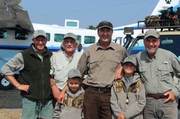 guy rowe hunting with family